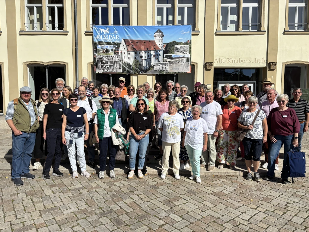 Gruppenbild zum Wandertag der Partnergemeinden in Rimpar